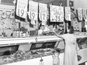 John Vachon (1914 - 1975). Food store. Greendale, Wisconsin. September 1939.
