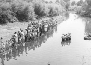 Marion Post Wolcott (1910 - 1990). Members of the Primitive Baptist Church in Morehead, Kentucky, attending a creek baptizing by submersion. Morehead, Kentucky. August 1940. Gift of Gary Smith.