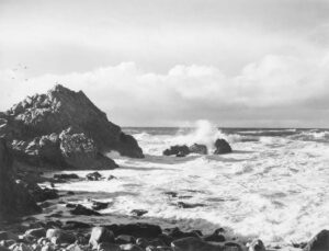 Russell Lee (1903 - 1986). Pacific Ocean. Monterey County, California. December 1941. Gift of Bill Samuel, Monterey California.